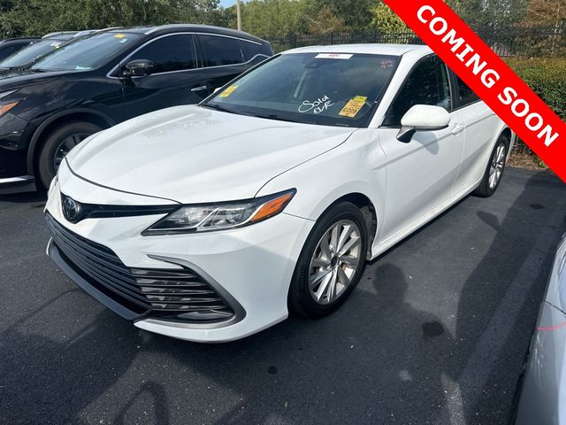 2022 Toyota Camry LE