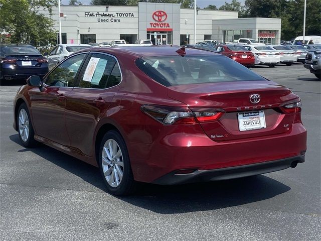 2022 Toyota Camry LE