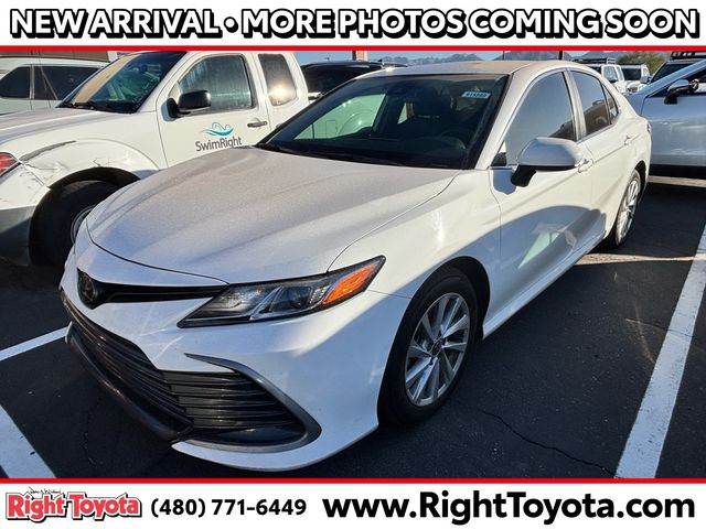 2022 Toyota Camry LE