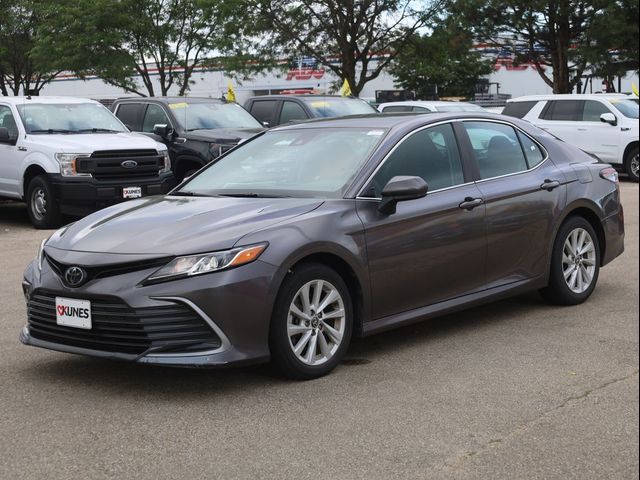 2022 Toyota Camry LE