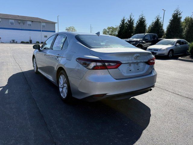 2022 Toyota Camry LE