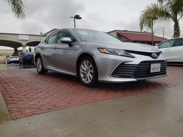 2022 Toyota Camry LE