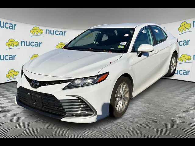 2022 Toyota Camry LE