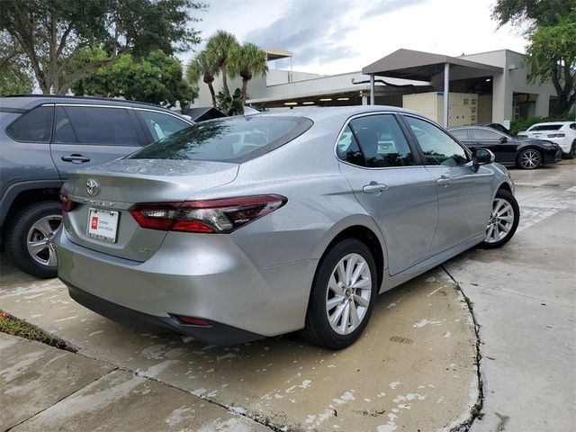 2022 Toyota Camry LE