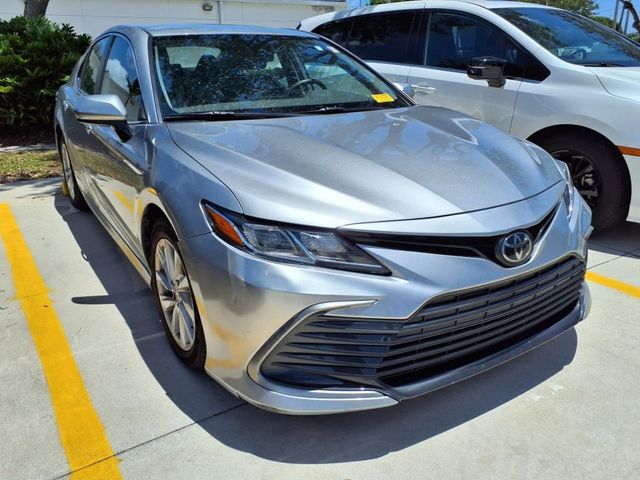 2022 Toyota Camry LE