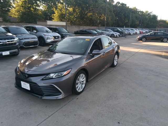 2022 Toyota Camry LE