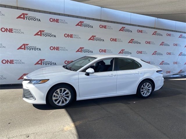 2022 Toyota Camry LE