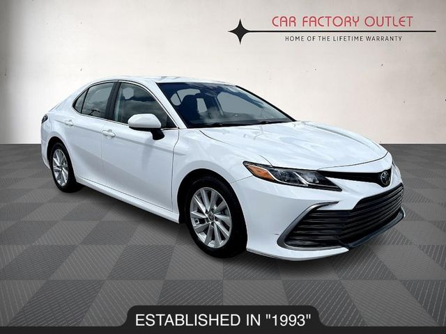 2022 Toyota Camry LE