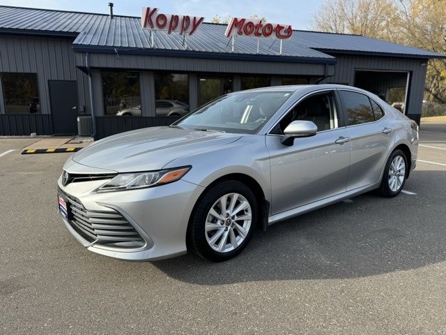 2022 Toyota Camry LE