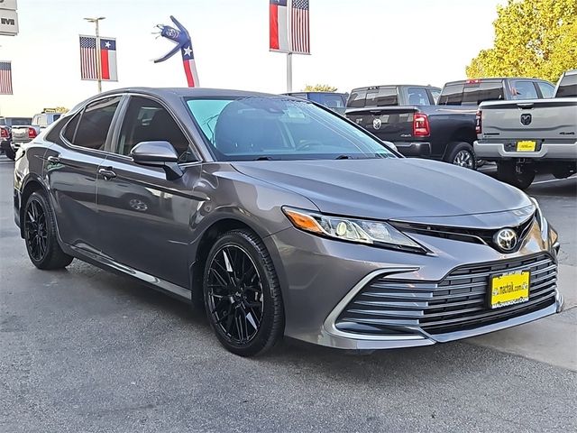 2022 Toyota Camry LE