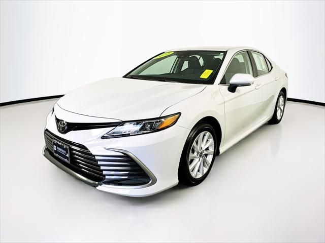 2022 Toyota Camry LE