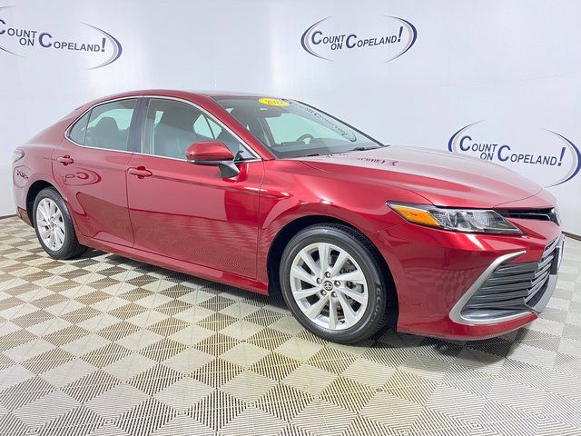 2022 Toyota Camry LE