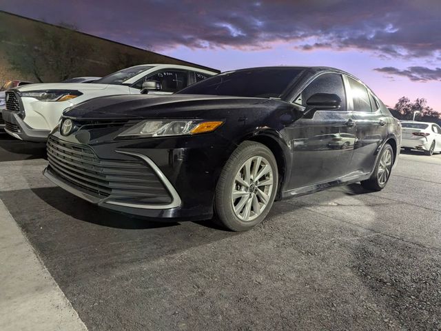 2022 Toyota Camry LE