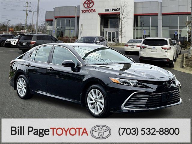 2022 Toyota Camry LE