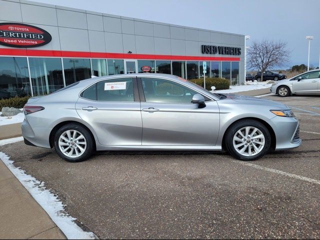 2022 Toyota Camry LE