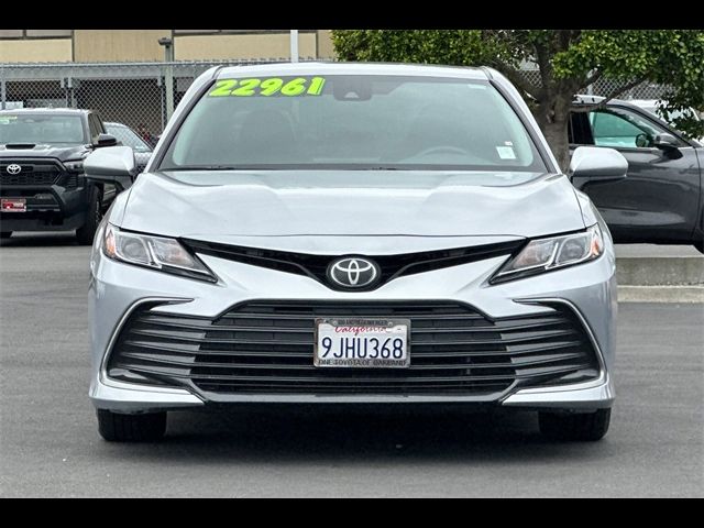 2022 Toyota Camry LE