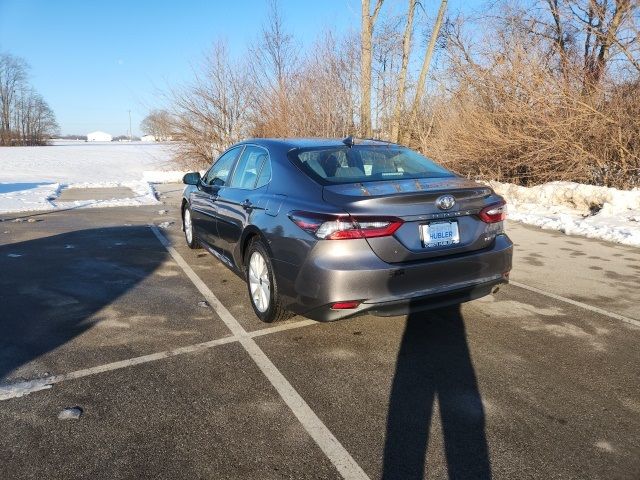 2022 Toyota Camry LE