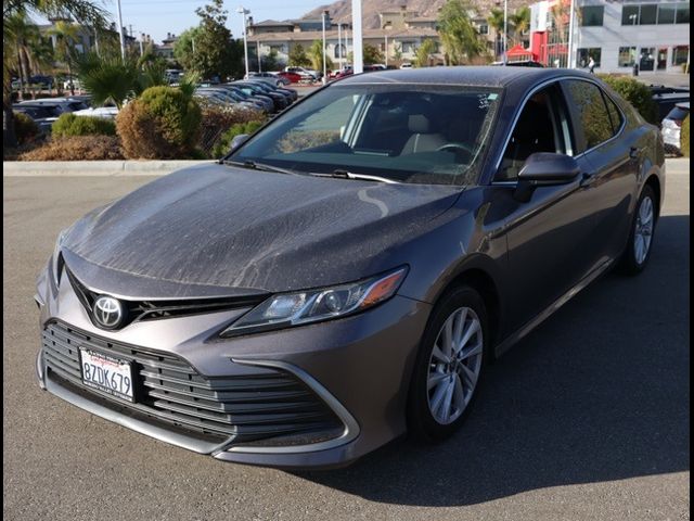 2022 Toyota Camry LE