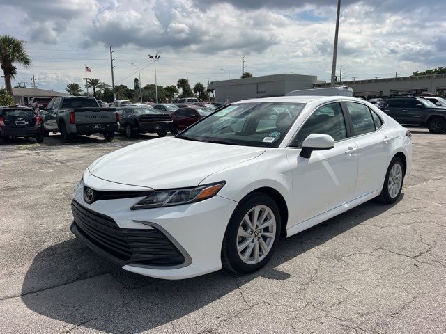 2022 Toyota Camry LE