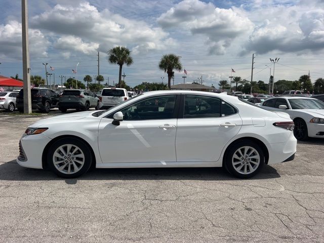 2022 Toyota Camry LE