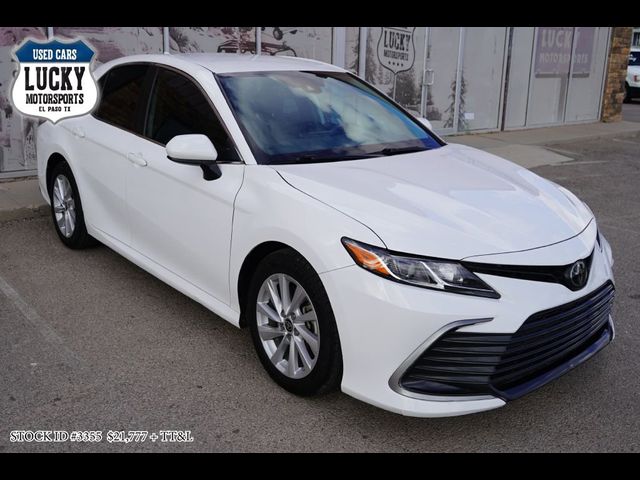 2022 Toyota Camry LE