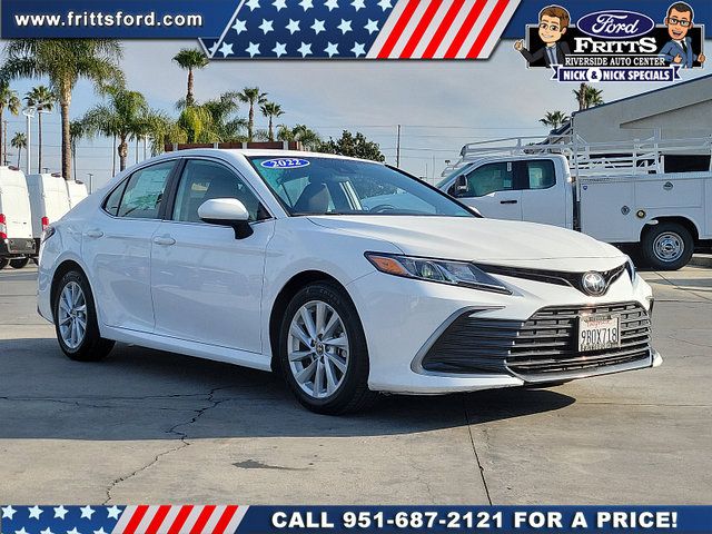 2022 Toyota Camry LE