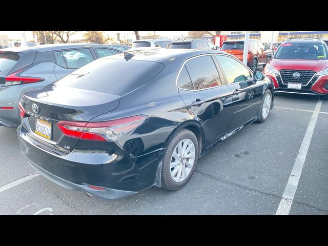 2022 Toyota Camry LE