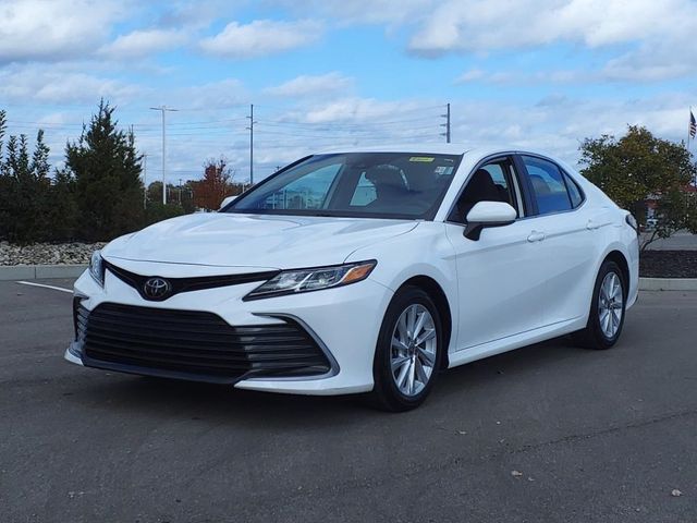 2022 Toyota Camry LE