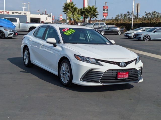 2022 Toyota Camry LE