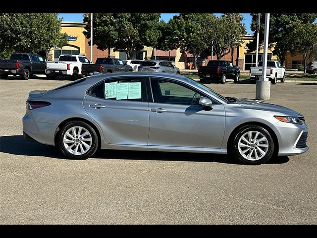 2022 Toyota Camry LE