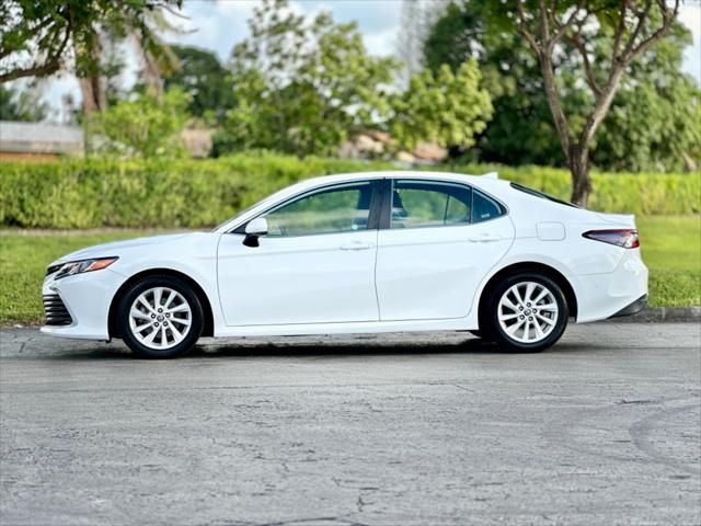 2022 Toyota Camry LE