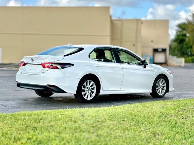 2022 Toyota Camry LE