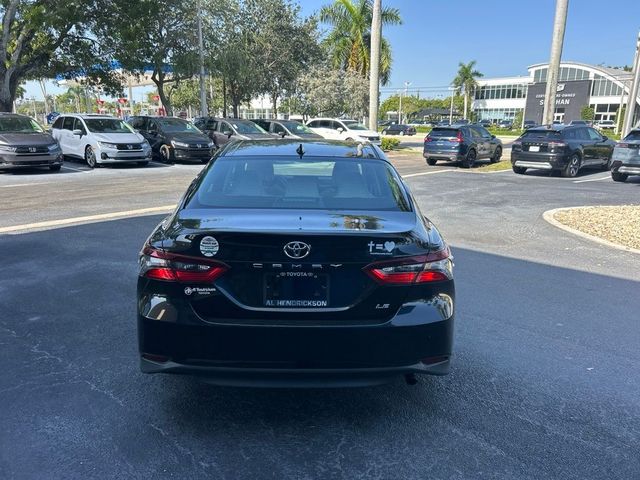 2022 Toyota Camry LE
