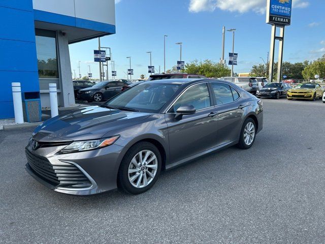 2022 Toyota Camry LE