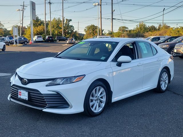 2022 Toyota Camry LE