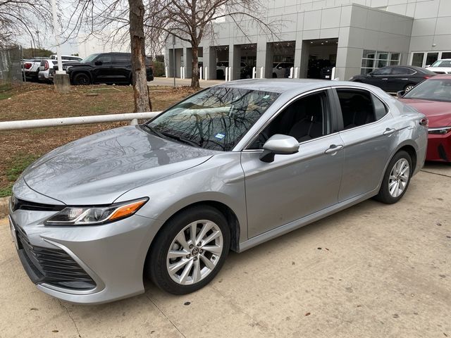 2022 Toyota Camry LE