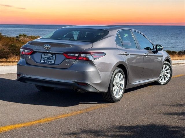 2022 Toyota Camry LE