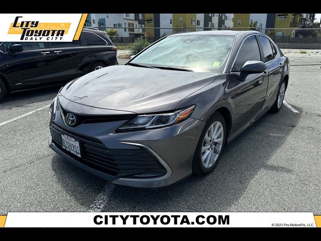 2022 Toyota Camry LE
