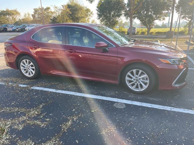 2022 Toyota Camry LE