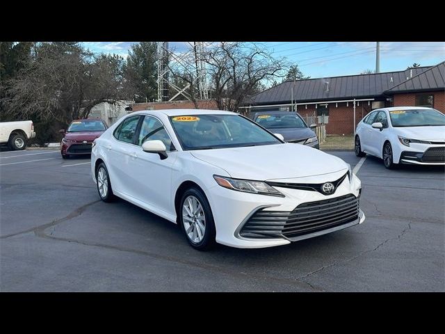 2022 Toyota Camry LE