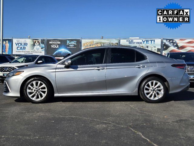 2022 Toyota Camry LE