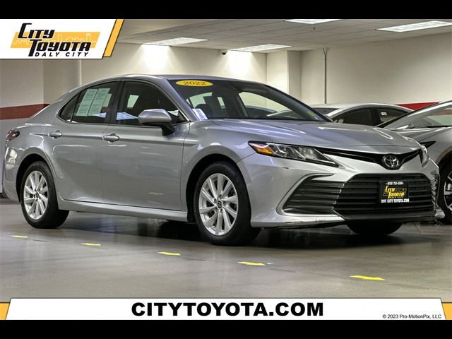 2022 Toyota Camry LE