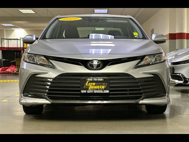 2022 Toyota Camry LE