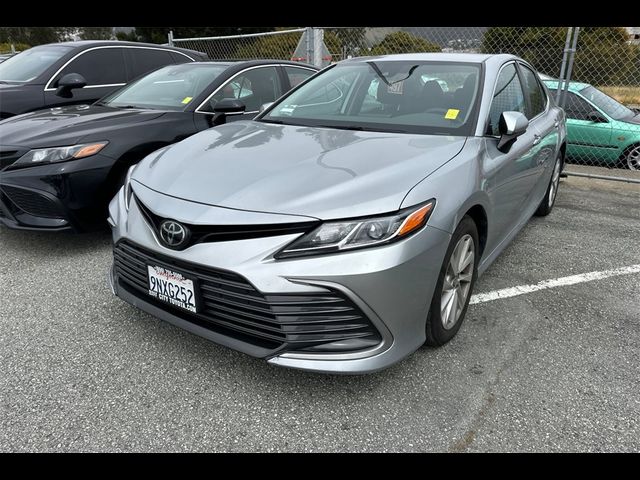 2022 Toyota Camry LE