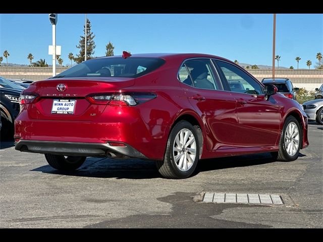 2022 Toyota Camry LE