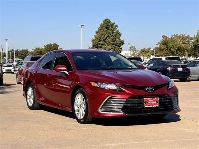 2022 Toyota Camry LE