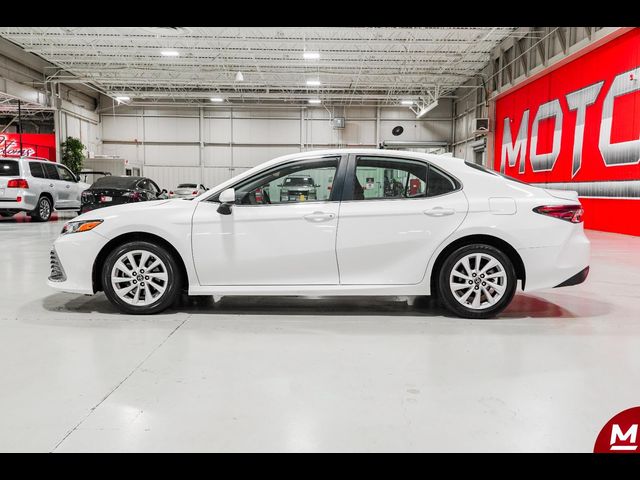 2022 Toyota Camry LE