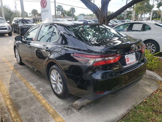 2022 Toyota Camry LE