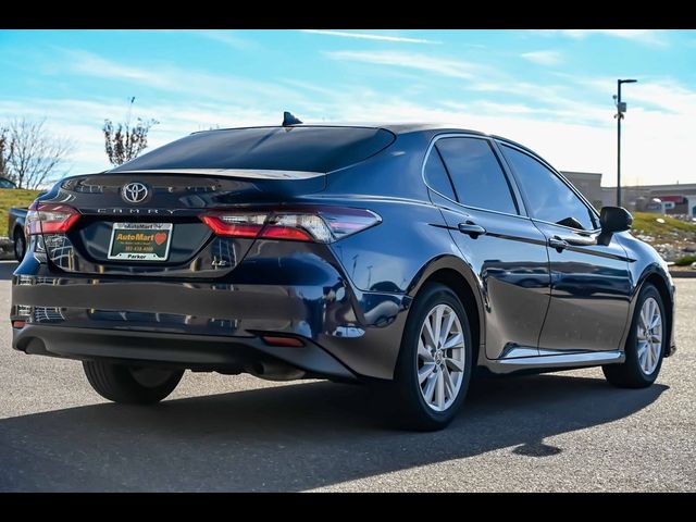 2022 Toyota Camry LE