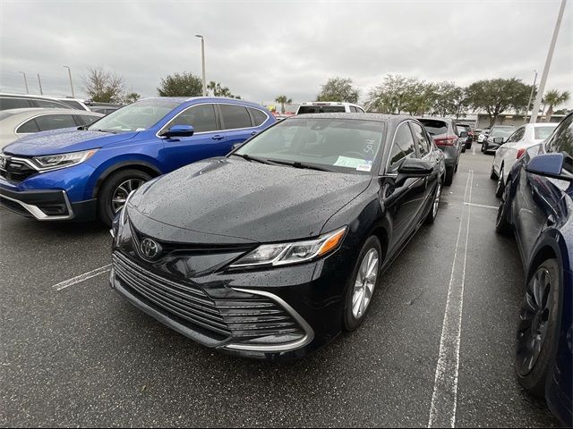 2022 Toyota Camry LE